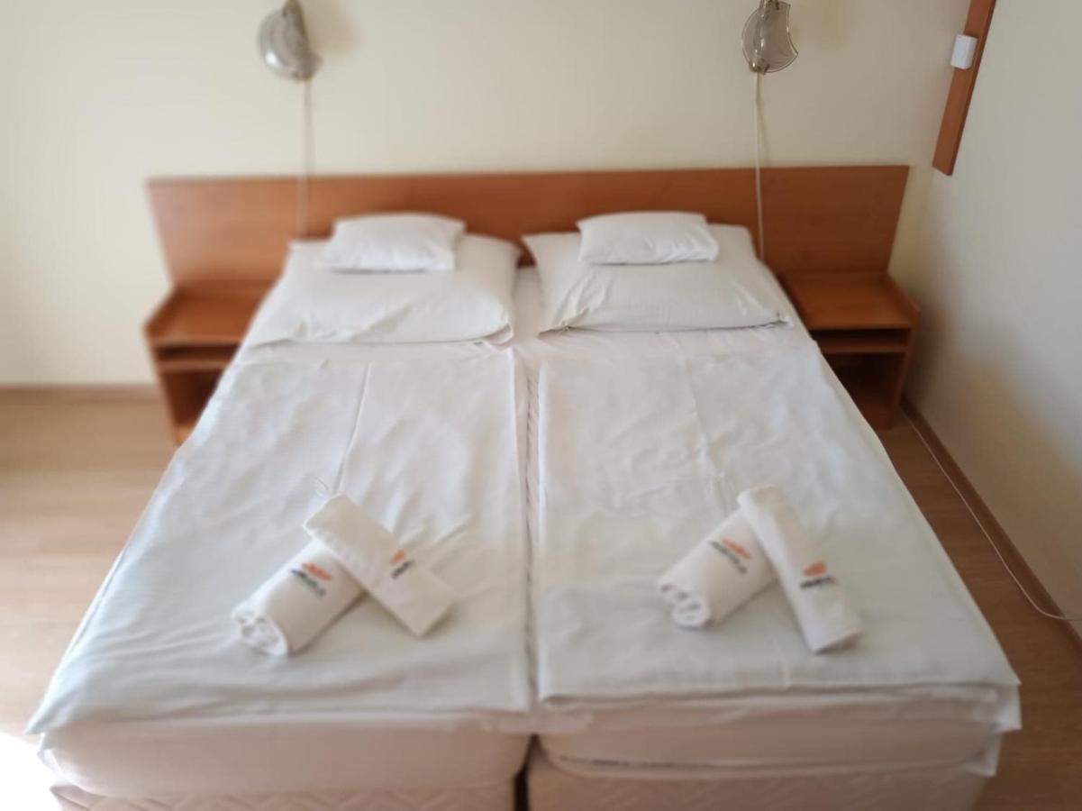Hotel Pergola Panzio Balatonföldvár Zewnętrze zdjęcie